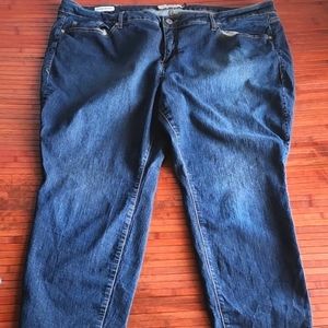 Torrid plus size 26xs curvy skinny jeans NWOT